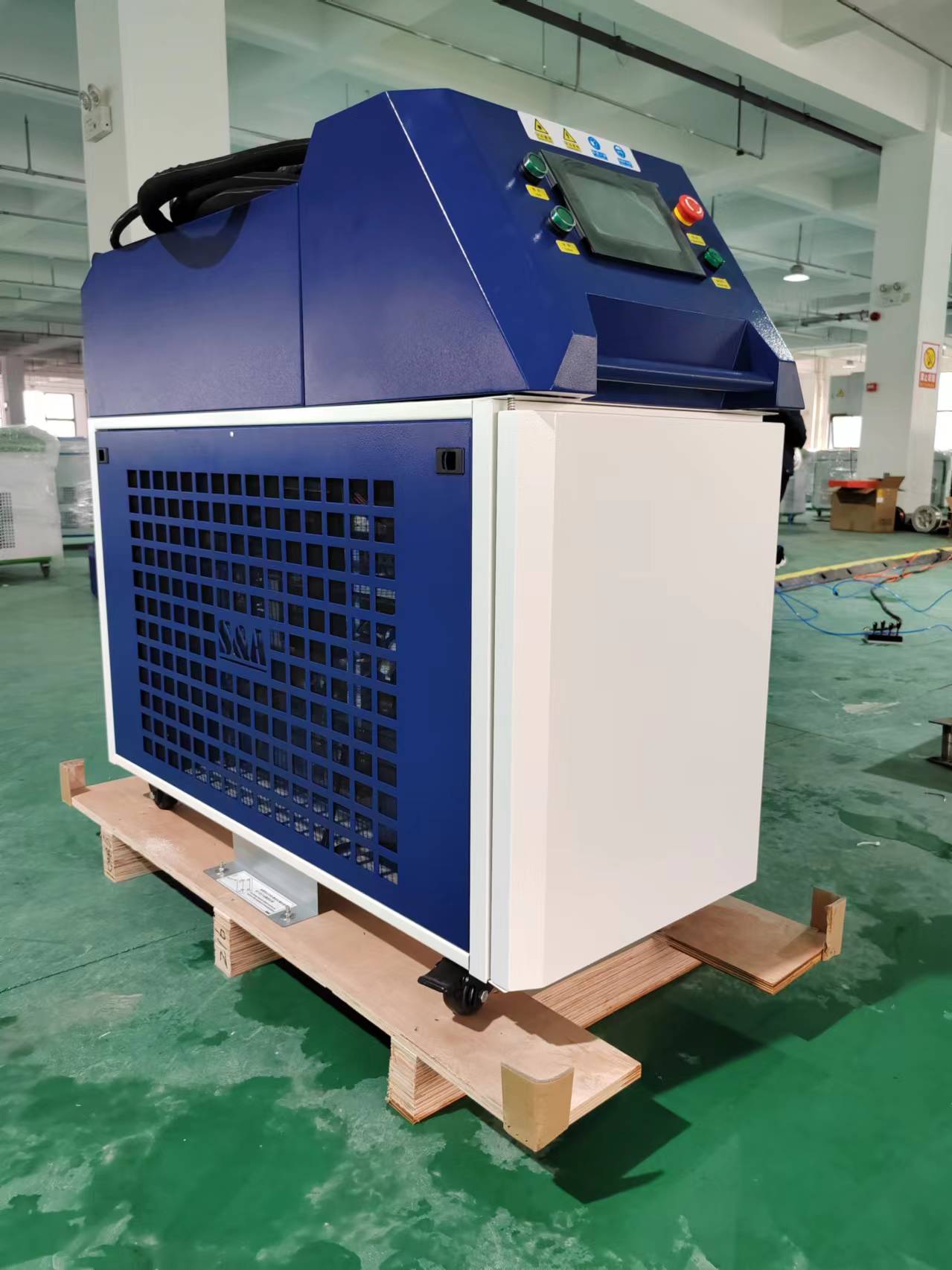 Sıcak Satışlar 1500W-3000W Su  - Laser Rust Removal Machine 1500W incelemesi ve fiyatı