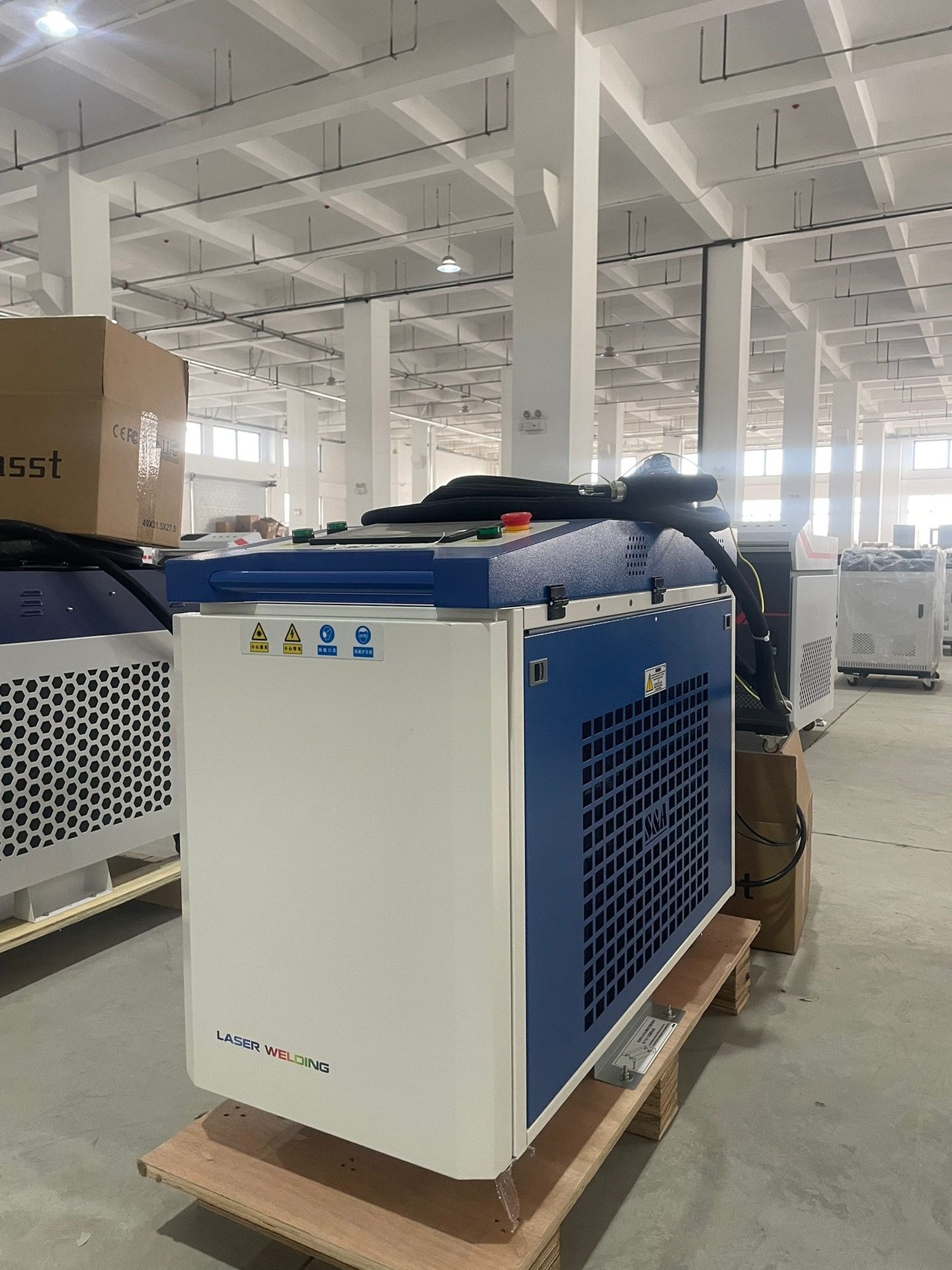 Fabrika Fiyatı 1500w 3000w El  - Air Cooled Laser Welding Machine 1500W incelemesi ve fiyatı