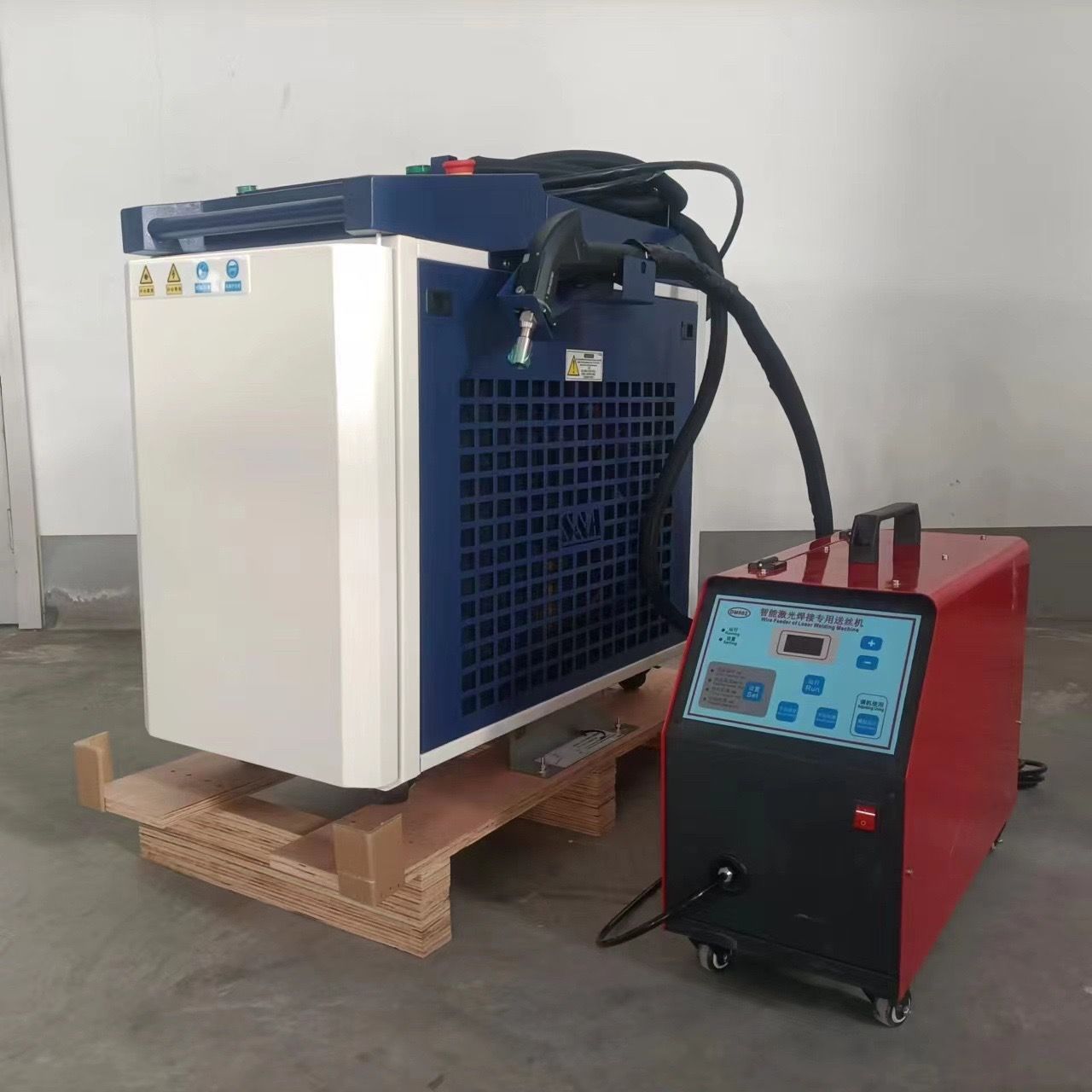 Fabrika Fiyatı 1500w 3000w El  - Air Cooled Laser Welding Machine 1500W incelemesi ve fiyatı