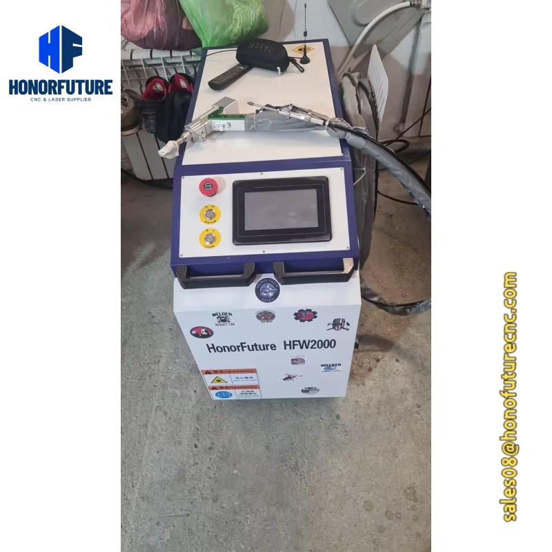 1500W 2000W 3000W El Tipi Laze - Fiber Laser Welder 2000W incelemesi ve fiyatı